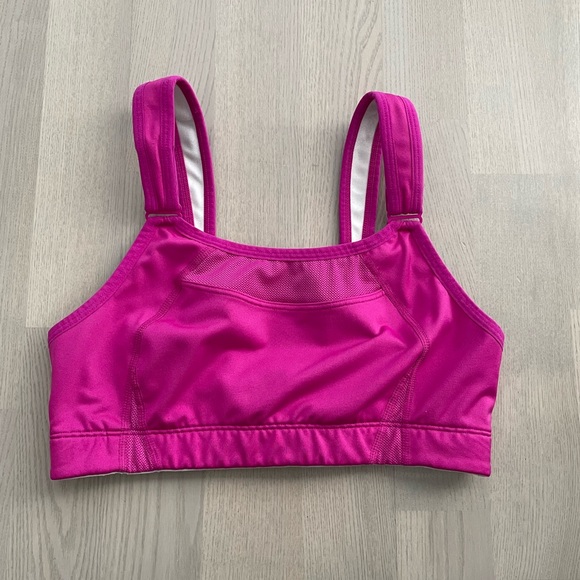 New Balance Medium Support Sports Bra in Hot Magenta Pink - Picture 1 of 11